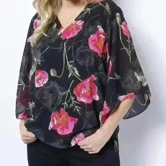 Susan Graver Belle Blouse 1X Poppy on Black plus size #172 - Picture 4 of 4